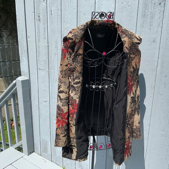 Vintage Giancarlo Ferrari Tapestry Jacket-Winter Florals Design (Size 12) - Picture 5 of 6